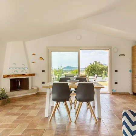 Stefanina - Vista Mare E Piscina Privata Vicina Di Cala Sinzias Vakantiehuis *
