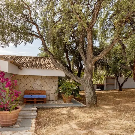 Дом отдыха Stefanina - Vista Mare E Piscina Privata Vicina Di Cala Sinzias *