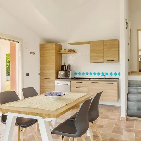 Stefanina - Vista Mare E Piscina Privata Vicina Di Cala Sinzias *