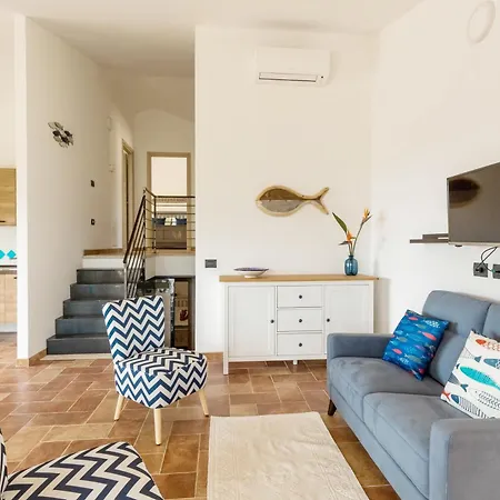 Vakantiehuis Stefanina - Vista Mare E Piscina Privata Vicina Di Cala Sinzias