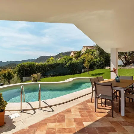 Stefanina - Vista Mare E Piscina Privata Vicina Di Cala Sinzias *
