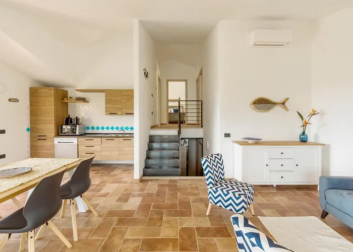 Stefanina - Vista Mare E Piscina Privata Vicina Di Cala Sinzias * Кастиадас