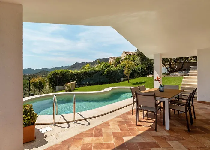 Stefanina - Vista Mare E Piscina Privata Vicina Di Cala Sinzias *