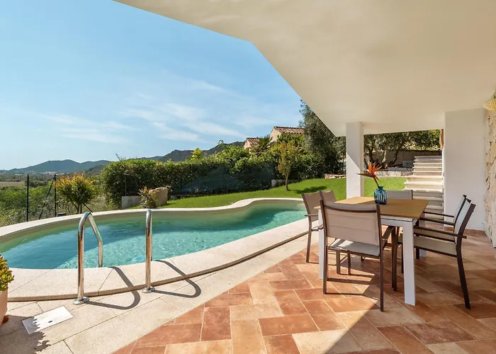 Stefanina - Vista Mare E Piscina Privata Vicina Di Cala Sinzias